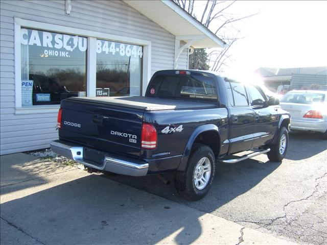 2003 Dodge Dakota 323i 4dr Sdn Sedan