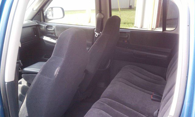 2003 Dodge Dakota Collection Rogue