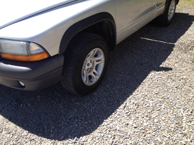 2003 Dodge Dakota 4dr Sdn S Auto