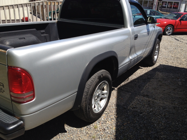 2003 Dodge Dakota 4dr Sdn S Auto