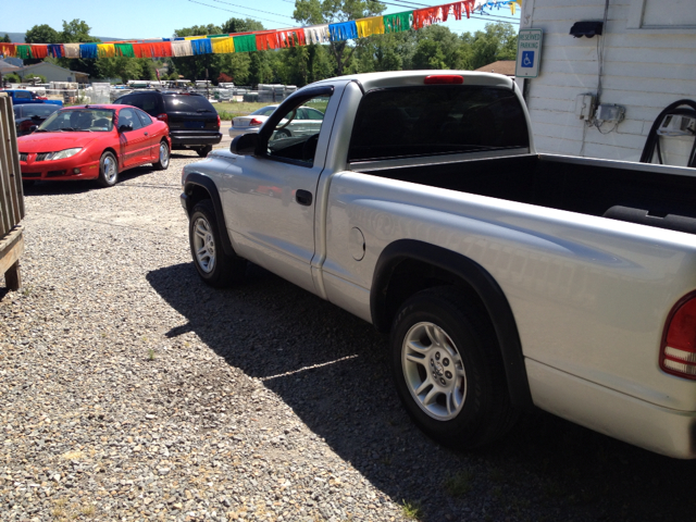 2003 Dodge Dakota 4dr Sdn S Auto