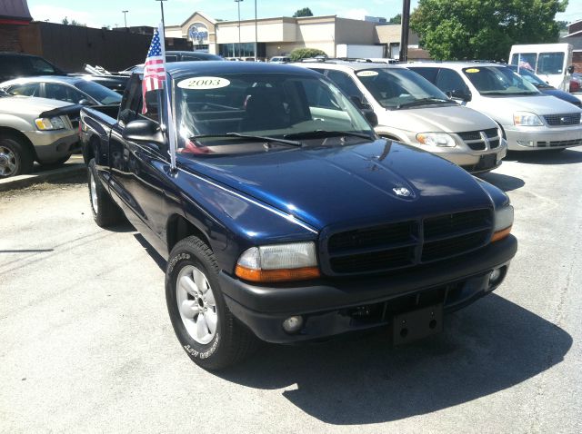 2003 Dodge Dakota L300 2 4DR SDN