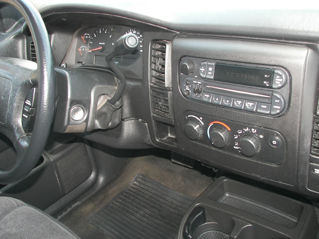 2003 Dodge Dakota 131852