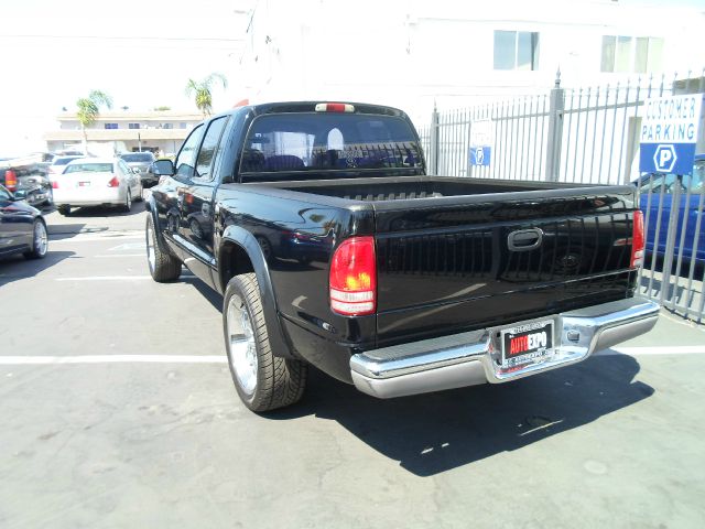 2003 Dodge Dakota LS ES