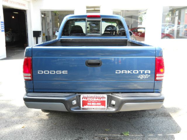 2003 Dodge Dakota 4dr Sdn S Auto