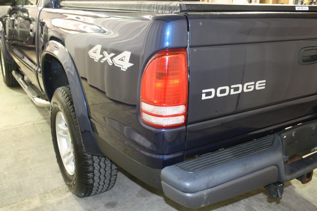 2003 Dodge Dakota 4dr LX 4WD Auto