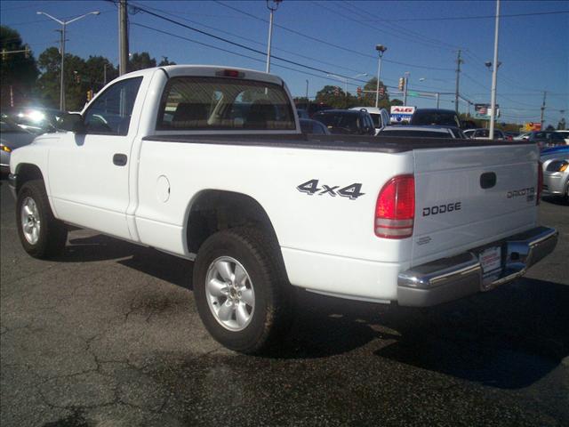 2003 Dodge Dakota S Auto