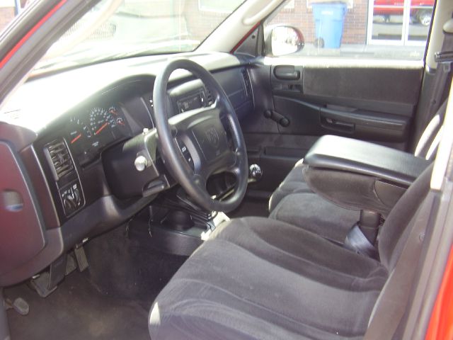 2003 Dodge Dakota 4dr LX 4WD Auto