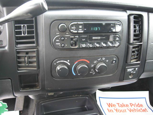 2003 Dodge Dakota Premier 4x4 SUV