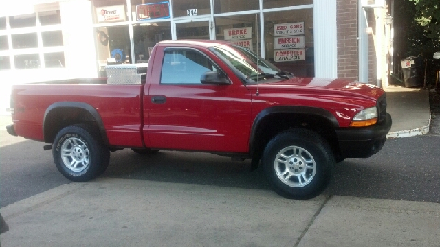 2003 Dodge Dakota Wolfsburg Edition Sedan