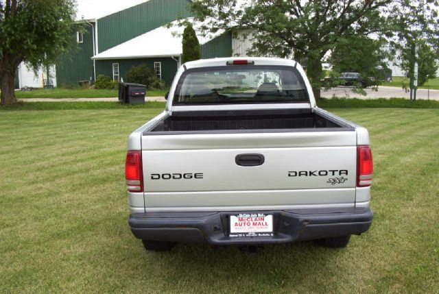 2004 Dodge Dakota 4dr LX 4WD Auto