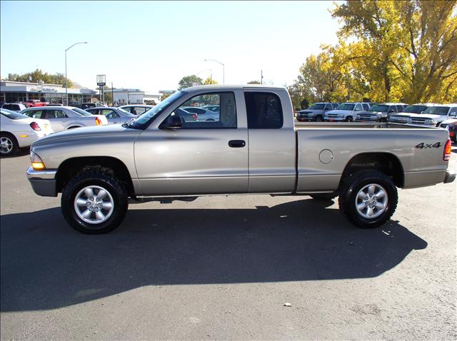 2004 Dodge Dakota SLT