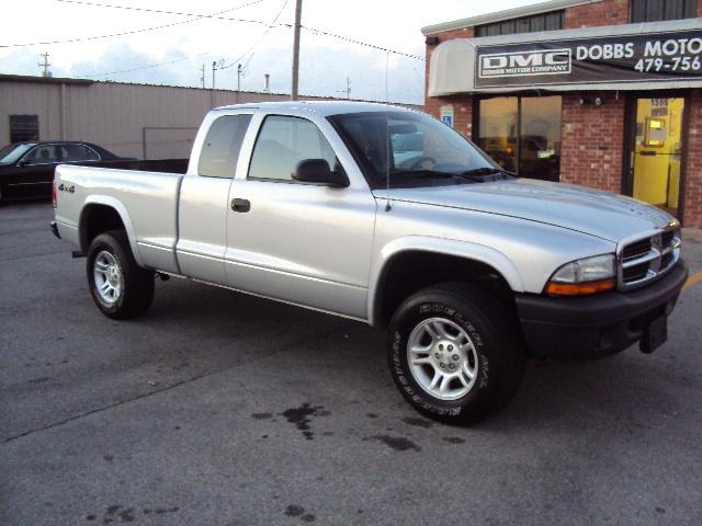 2004 Dodge Dakota S