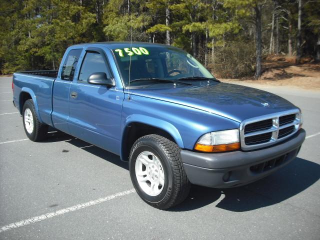 2004 Dodge Dakota S