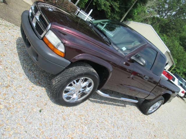 2004 Dodge Dakota 4dr Sdn V6 CVT 3.5 SV W/premium Pkg