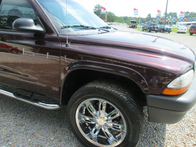 2004 Dodge Dakota 4dr Sdn V6 CVT 3.5 SV W/premium Pkg