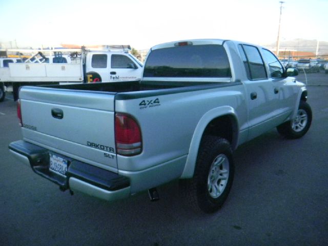 2004 Dodge Dakota 4dr LX 4WD Auto