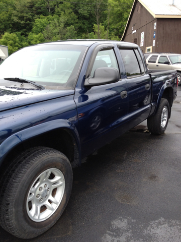 2004 Dodge Dakota 4dr LX 4WD Auto