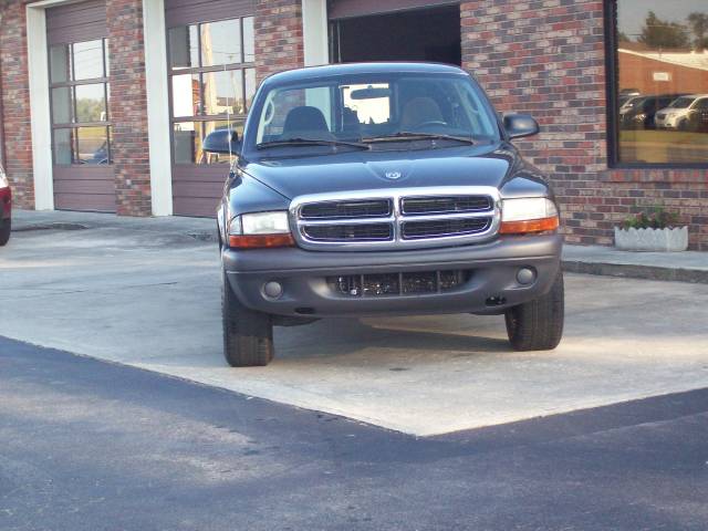 2004 Dodge Dakota S