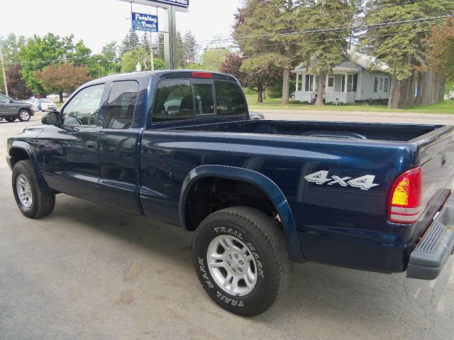 2004 Dodge Dakota 4dr Sdn V6 CVT 3.5 SV W/premium Pkg