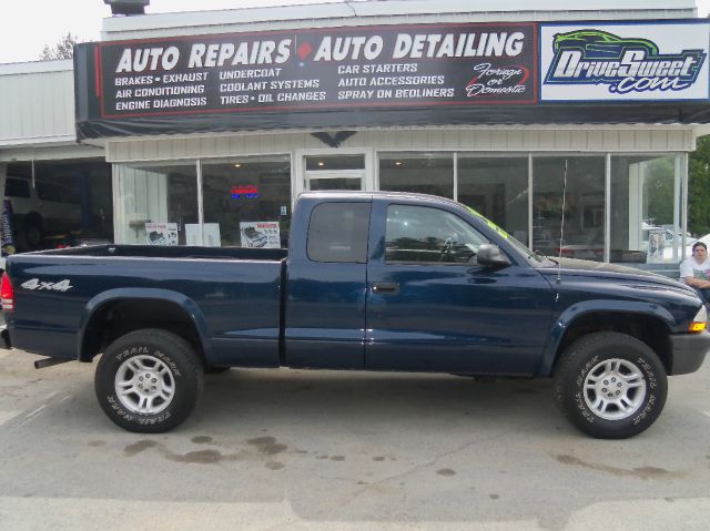 2004 Dodge Dakota 4dr Sdn V6 CVT 3.5 SV W/premium Pkg