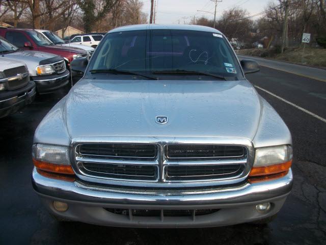 2004 Dodge Dakota SLT