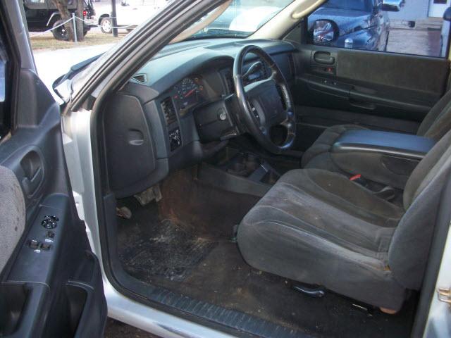 2004 Dodge Dakota SLT