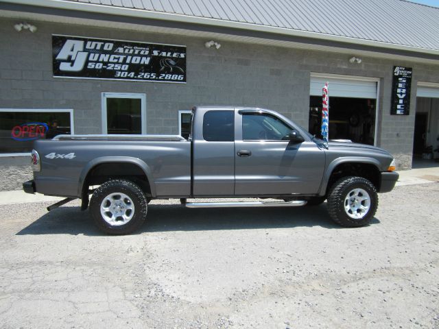 2004 Dodge Dakota 2dr Sport Coupe AMG