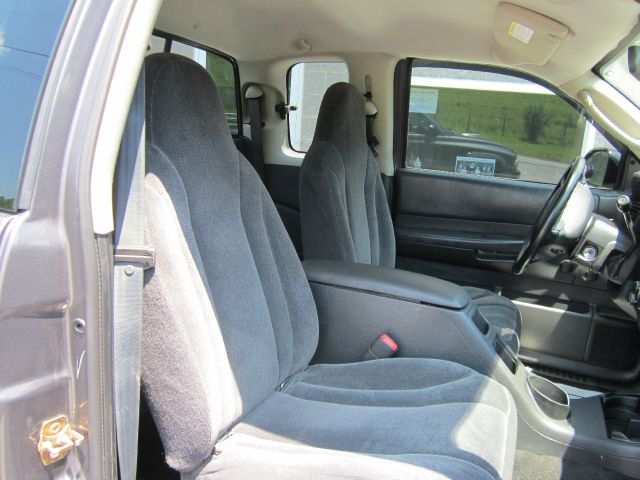 2004 Dodge Dakota 2dr Sport Coupe AMG