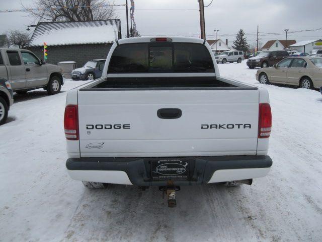 2004 Dodge Dakota 4dr LX 4WD Auto