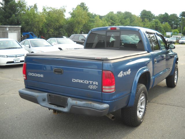 2004 Dodge Dakota 4dr LX 4WD Auto