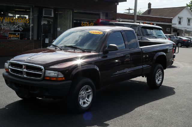 2004 Dodge Dakota 4dr Sdn V6 CVT 3.5 SV W/premium Pkg