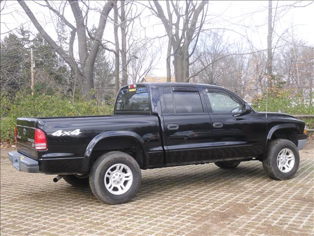 2004 Dodge Dakota ES Sport