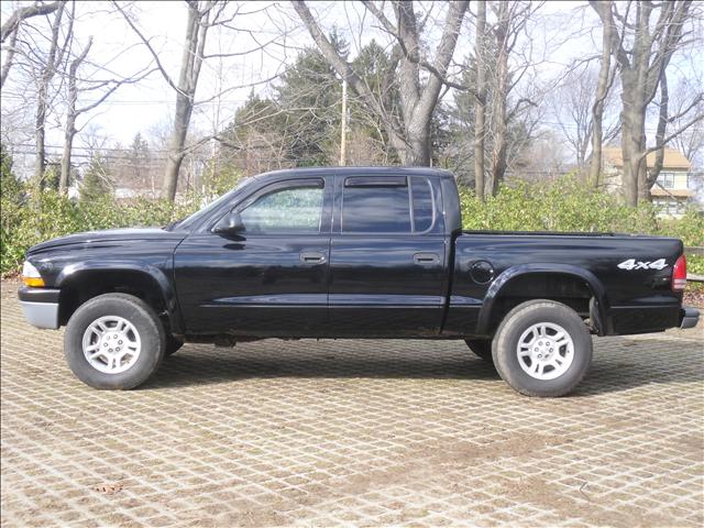 2004 Dodge Dakota ES Sport