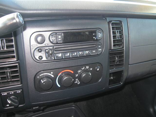 2004 Dodge Dakota SLT