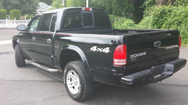 2004 Dodge Dakota 4dr LX 4WD Auto