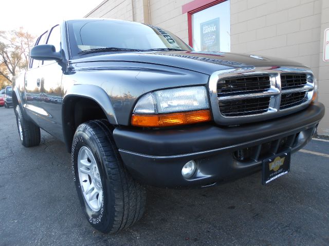 2004 Dodge Dakota 4dr LX 4WD Auto