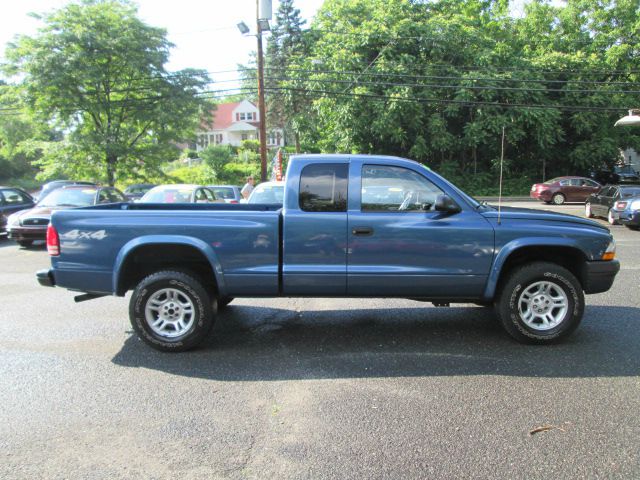 2004 Dodge Dakota 4dr Sdn V6 CVT 3.5 SV W/premium Pkg