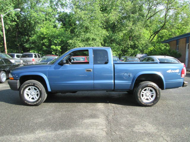 2004 Dodge Dakota 4dr Sdn V6 CVT 3.5 SV W/premium Pkg