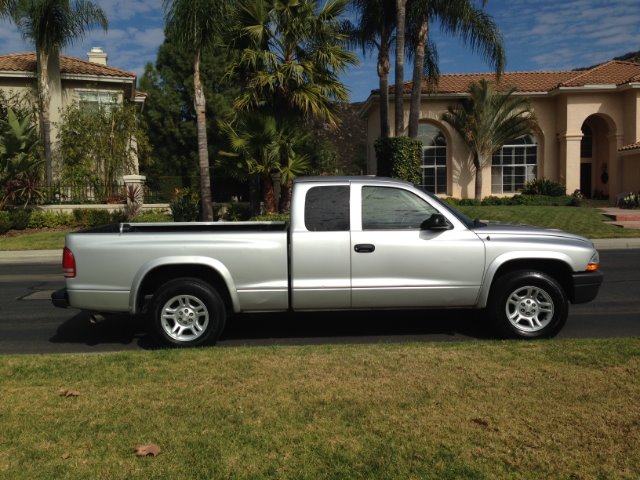 2004 Dodge Dakota Touring Navigation AWD SUV