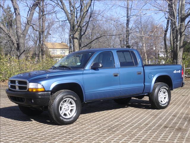 2004 Dodge Dakota ES Sport