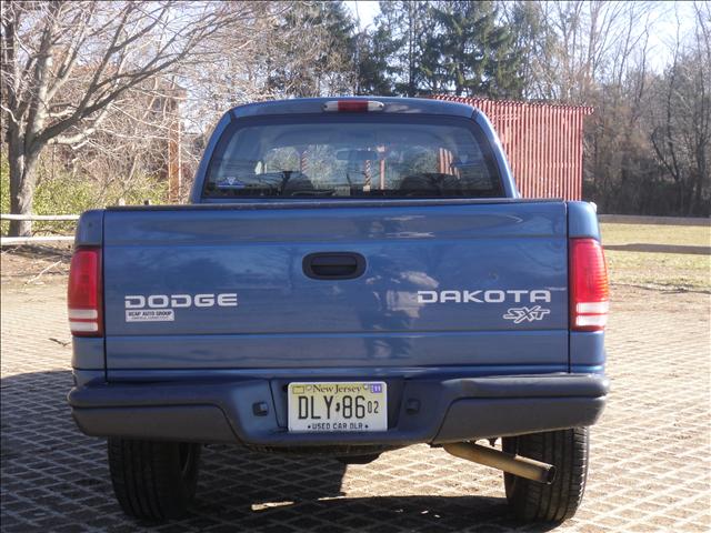 2004 Dodge Dakota ES Sport