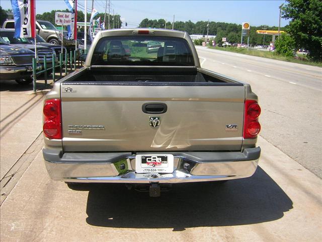 2005 Dodge Dakota SLT