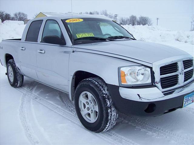 2005 Dodge Dakota SLT