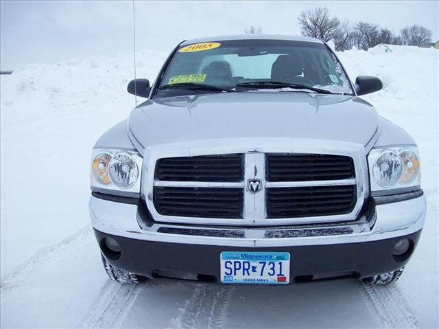 2005 Dodge Dakota SLT