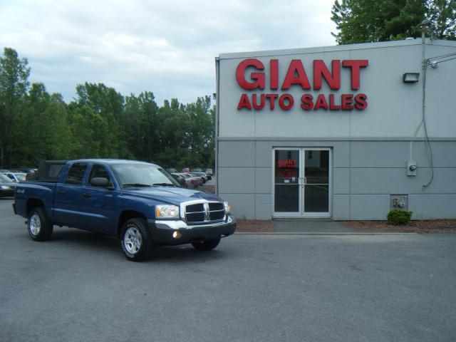 2005 Dodge Dakota SLT