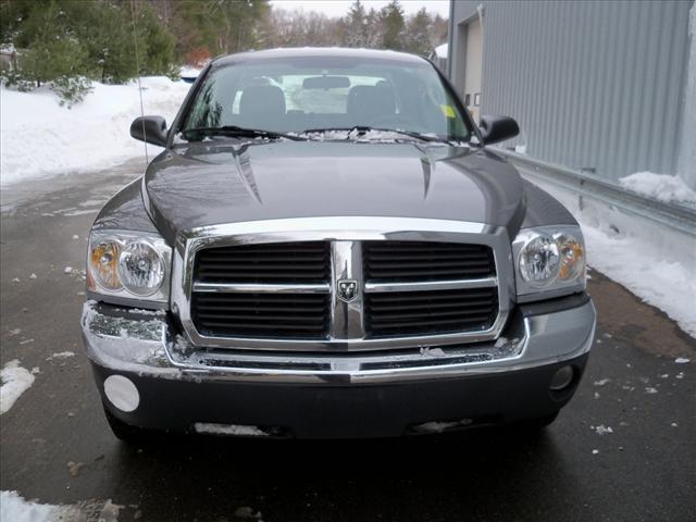 2005 Dodge Dakota SLT