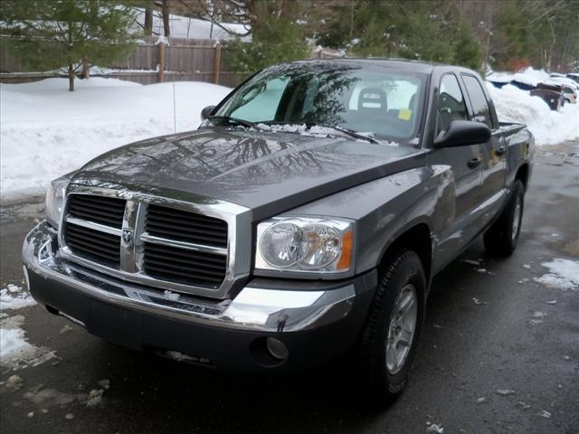 2005 Dodge Dakota SLT