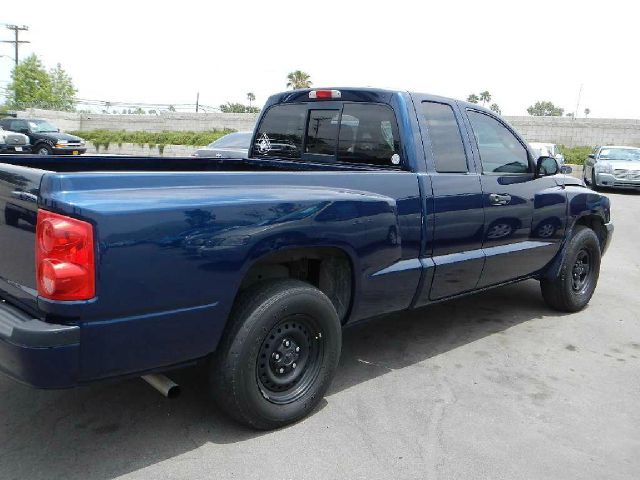 2005 Dodge Dakota 323ci Rtible