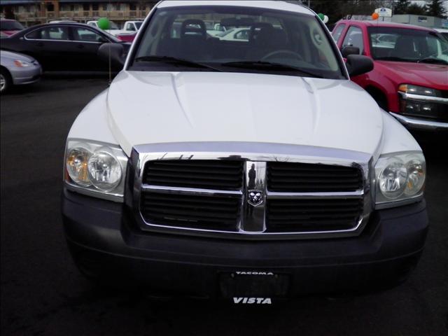 2005 Dodge Dakota Crew Cab Short Box 4-wheel Drive LT 4x4 Truck